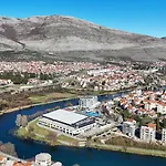 Orjen Sport & Pleasure تريبينيي