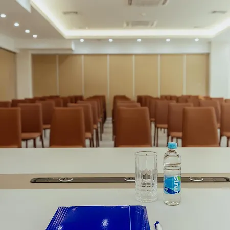 Orjen Sport & Pleasure Otel Trebin